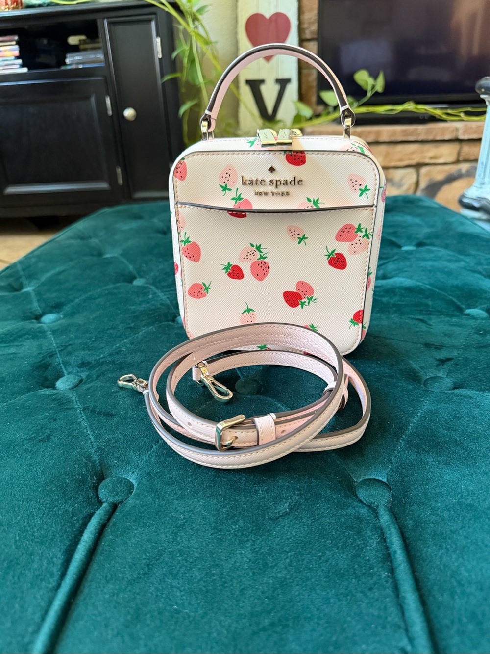 Kate Spade Staci Daisy Wild Strawberry Vanity Crossbody